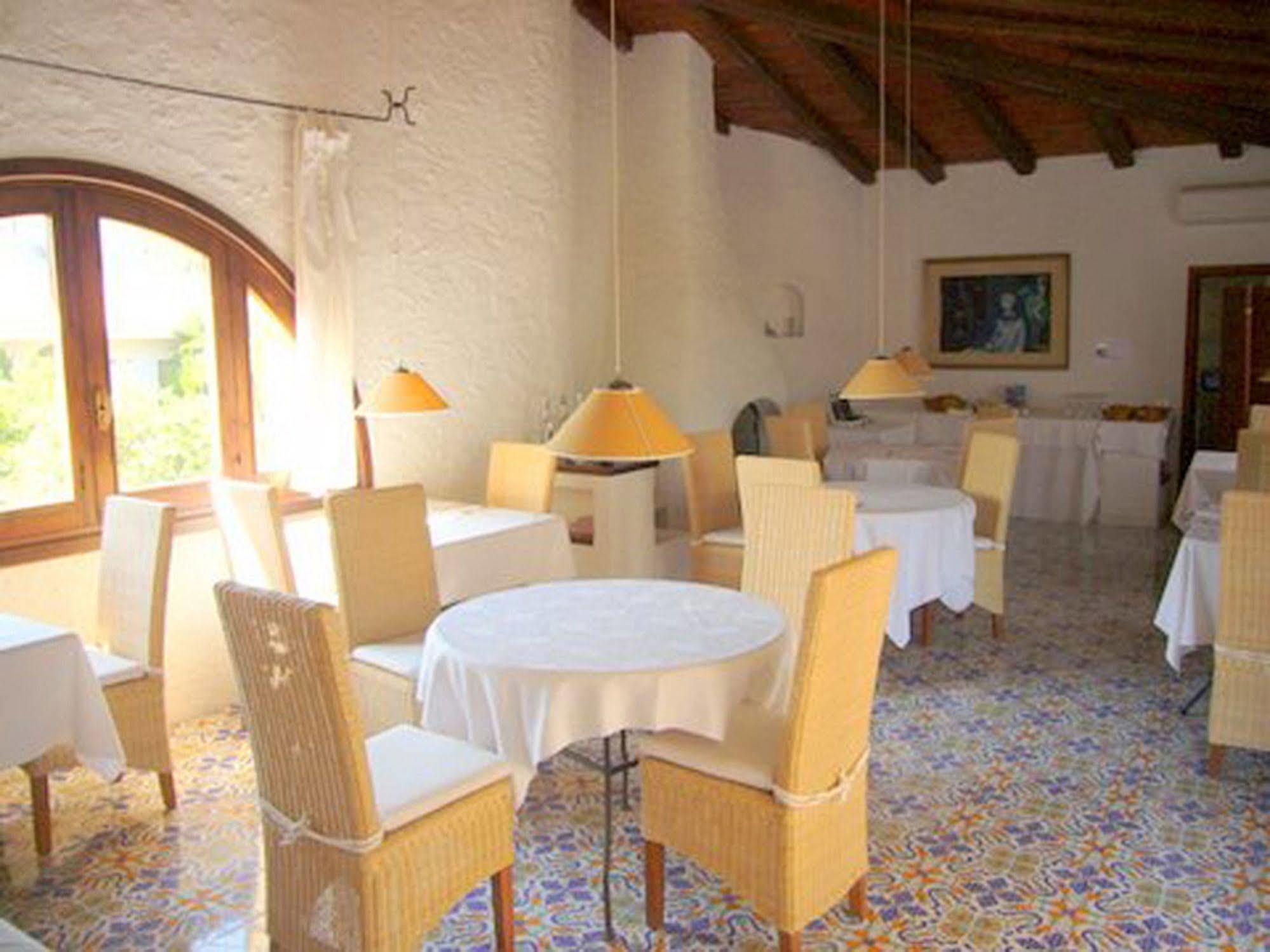Hotel Villa Mediterranea Lido di Noto Exterior foto